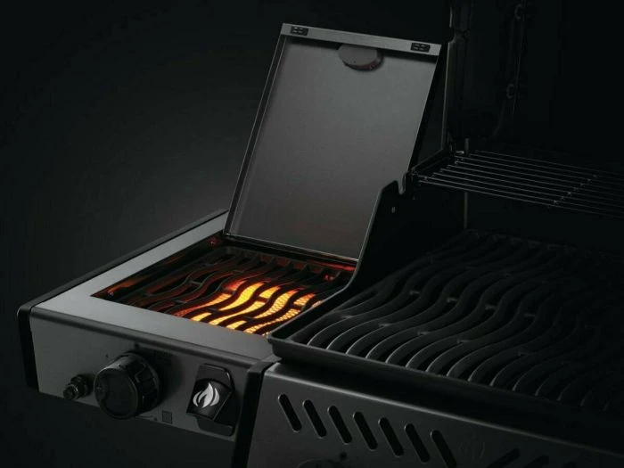 Napoleon Freestyle 365 Sizzle Zone Barbecue à Gaz 7 Napoleon Freestyle 365 Sizzle Zone Barbecue à Gaz – Image 7