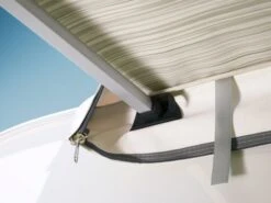 Thule Omnistor 1200 350 Mystic Grey Store étui -Équipement De Camping thuleomnistor1200 supportkit 1 ecommerce 13 3