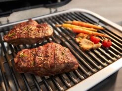 Weber Lumin Compact Black Barbecue électrique 15 Weber Lumin Compact Black Barbecue électrique -Équipement De Camping weber lumin black6 ecommerce 3